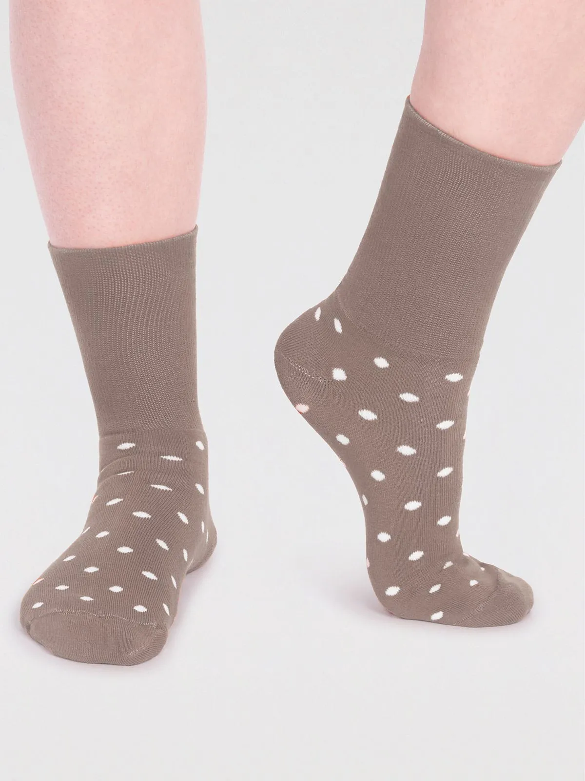 Amara Organic Cotton Spot Walker Socks - Olive Green