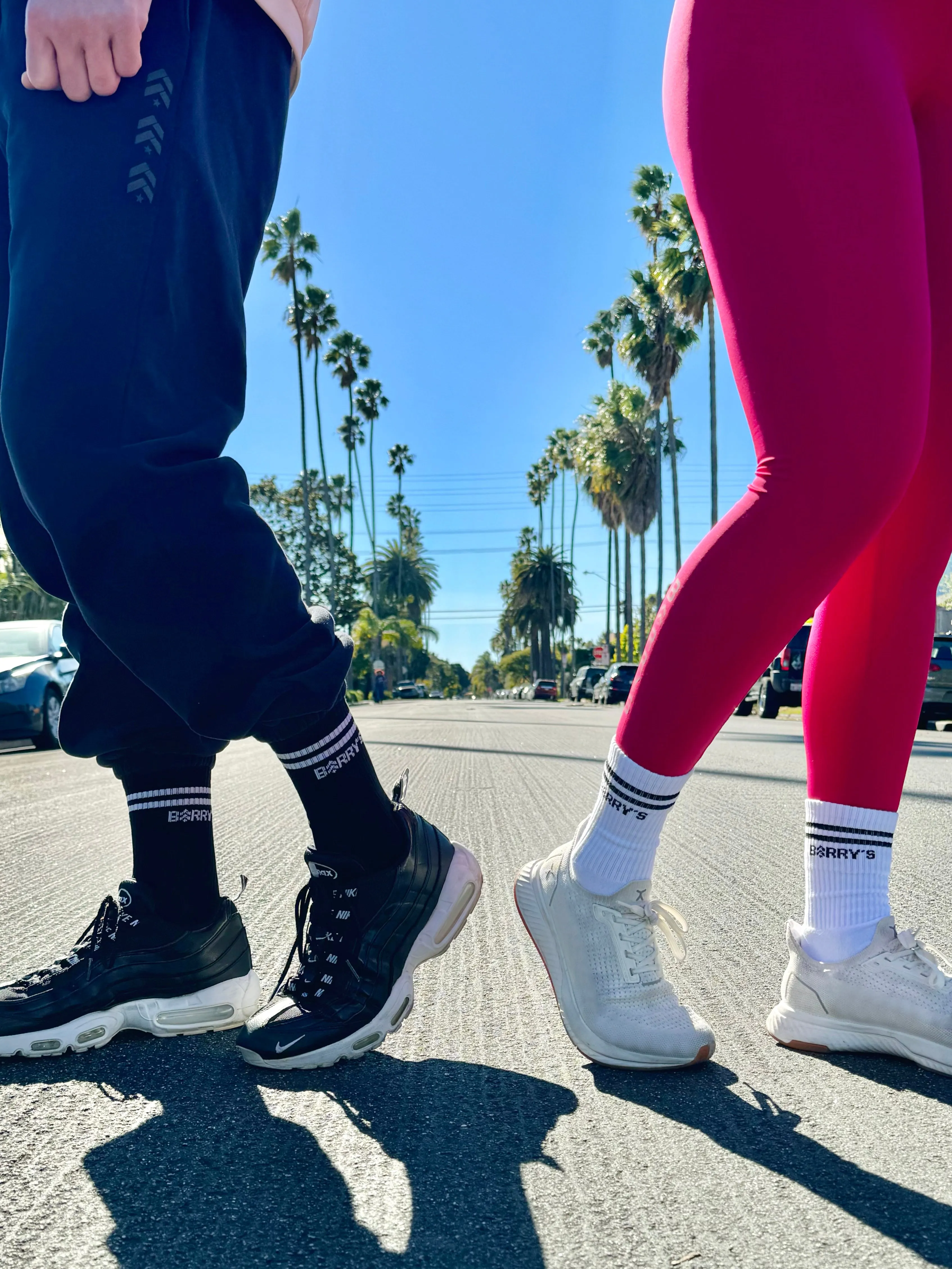 BARRY'S TWO PACK WHITE/BLACK STRIPE SOCKS