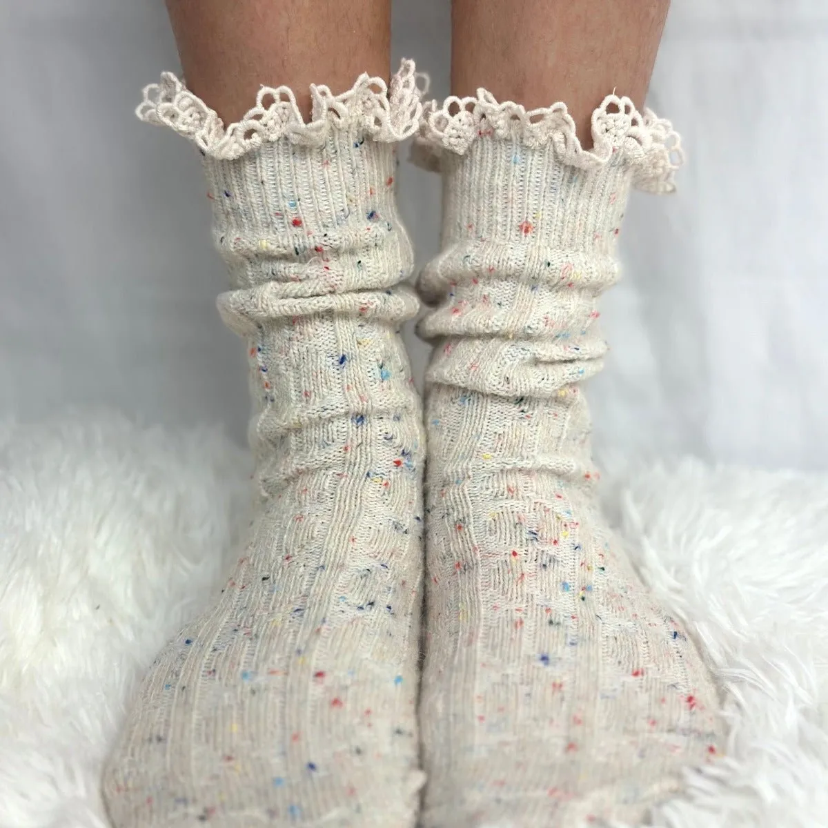 BOOTIE  lace slouch  socks - confetti