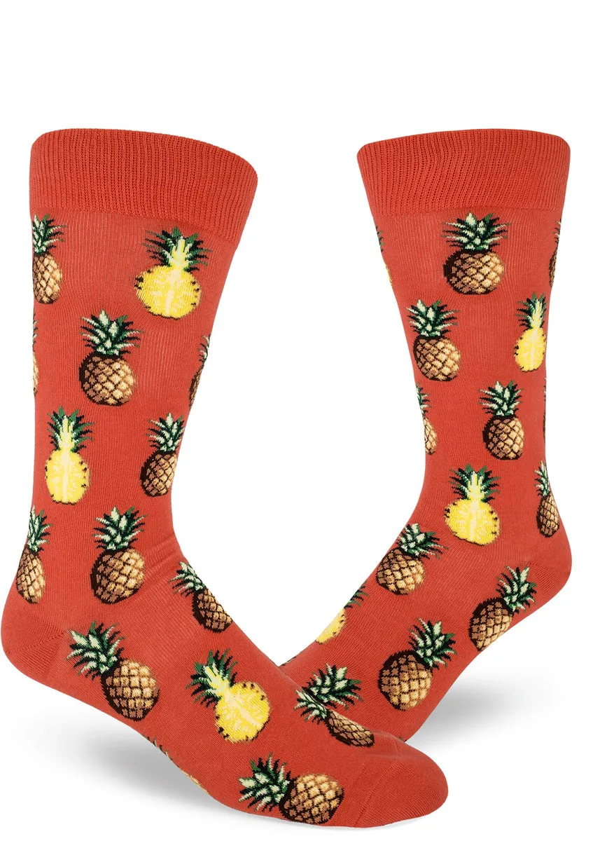 Pursuit of Pineapples Men's Socks