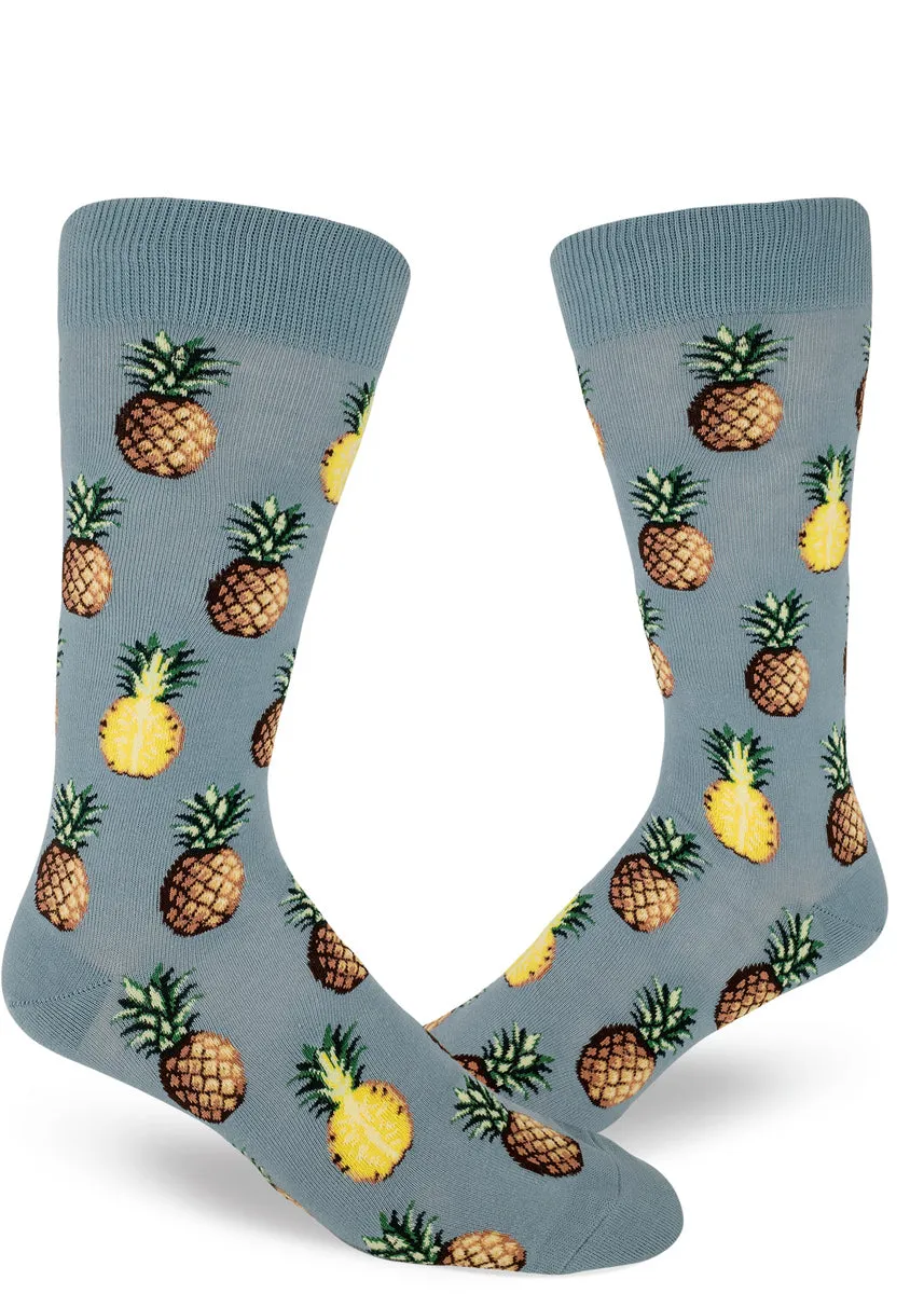 Pursuit of Pineapples Men's Socks