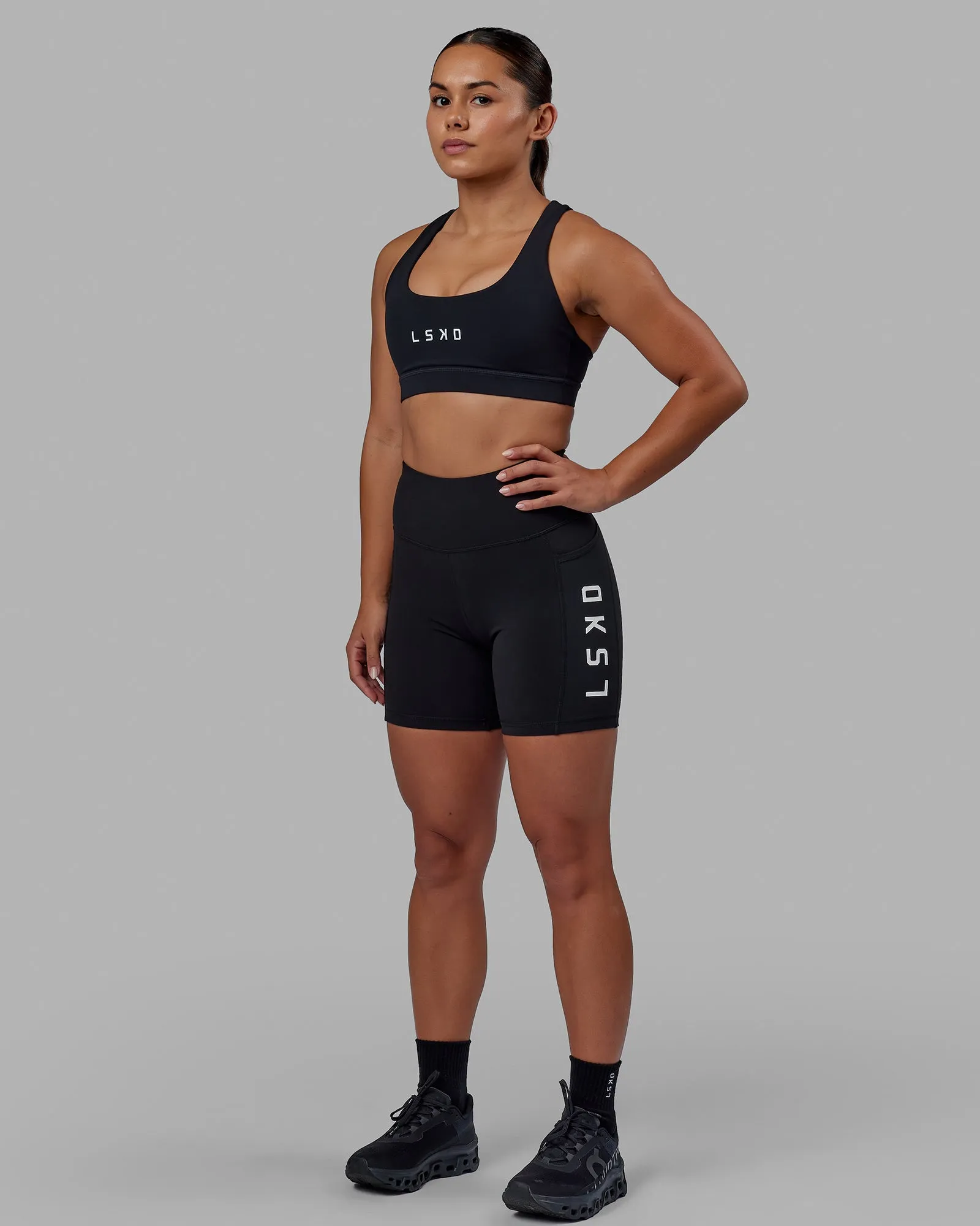 Rep Sports Bra - Black-White