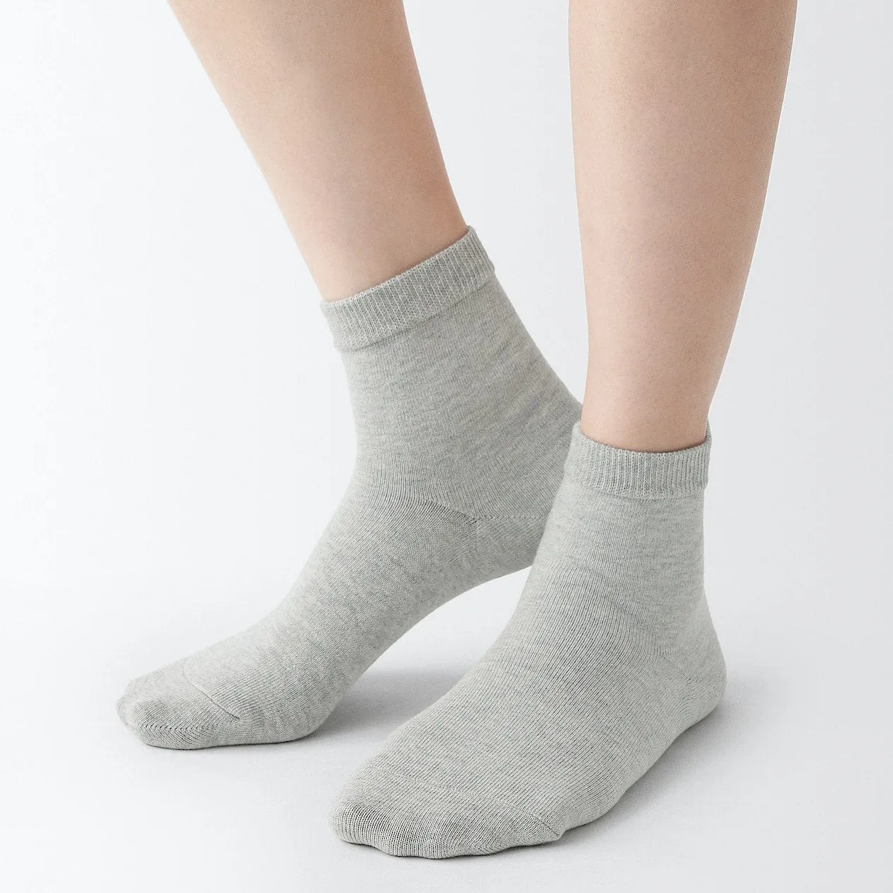 Right Angle 3 Layer Loose Top Short Socks