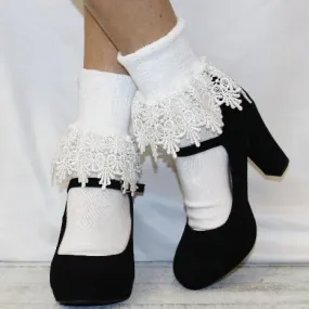 SIGNATURE  lace cuff socks - white